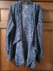 Cuddle Duds XL Fleece Hooded Cardigan, Gray Animal Print. Open Front, Pockets - Picture 1 of 6