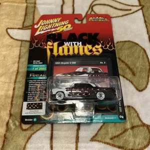 WHITE LIGHTNING Johnny Lightning 1955 Chrysler C-300 schwarz mit Flammen CHASE  - Bild 1 von 10