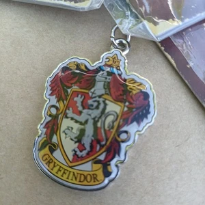 Officially Licensed Harry Potter Gryffindor Hogwarts Metal Keyring - Picture 1 of 3