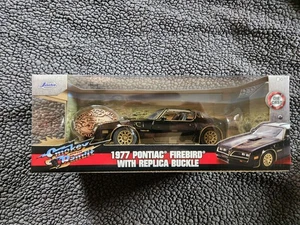 Jada Toys Smokey & The Bandit 1977 Pontiac Firebird w/ Replica Buckle 1:24 - Picture 1 of 5