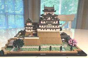 Lego Architecture Himeji Castle 21060 Complete with Box Used - Picture 1 of 9