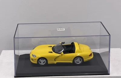 1:43 DODGE VIPER CABRIOLET 1993 YELLOW MINICHAMPS 430144030 - Image 1 of 4