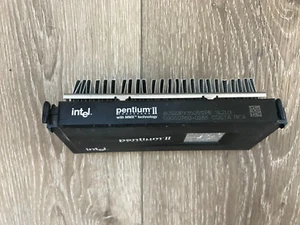 Slot tecnologia Intel SL2U3 Pentium II 350 MHz MMX 1 CPU con dissipatore di calore - Foto 1 di 5
