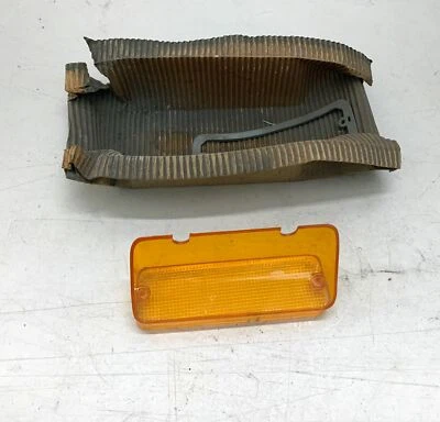 1972 年 NOS 克莱斯勒前琥珀色转向信号镜头右手乘客 Newport 纽约客 — 第 1/2 张图片