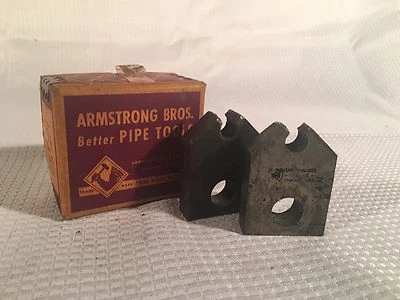 Vintage Pair Armstrong Bros. Pipe Die Threading Head 1/4 R-NPT 209 - Image 1 of 4