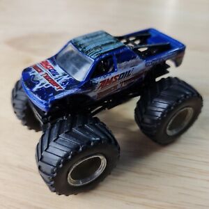 Hot Wheels Monster Jam Truck Amsoil Shock Therapy 1:64 Scale Die Cast Car Toy