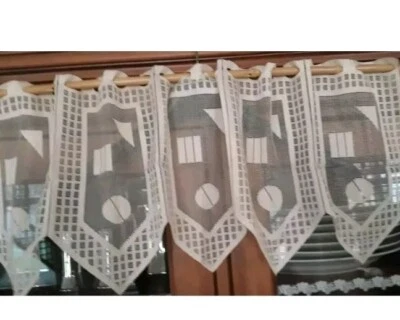 1 Kleine Süsse Bistro Gardine Gelb Spitz Poly 26x80cm Neuwert.(4 St.vorhanden!) - Bild 1 von 4