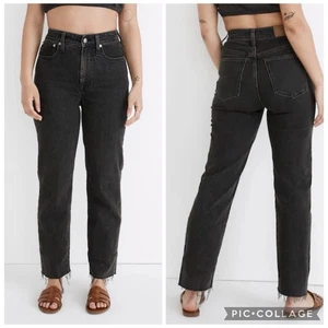 "Jeans negros rectos de tiro alto The Curvy Perfect vintage dobladillo deshilachado talla 29""" - Imagen 1 de 15