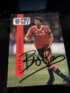 MATCH ATTAX BRYAN ROBSON MANCHESTER UNITED SIGNED.. - Picture 1 of 1