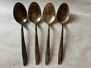 4 Vintage Silver Plated Tablespoons WM A Rogers Spoons Oneida Ltd - Picture 1 of 8