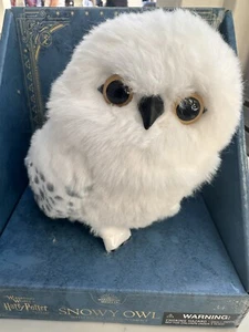 Universal Studios Harry Potter Hedwig Snowy Owl Shoulder Plush Sound & Movement - Picture 1 of 3