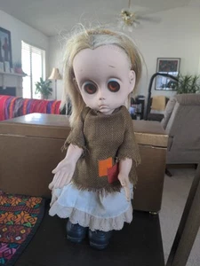 Vintage LITTLE MISS NO NAME DOLL 1965 Big Eyes Hasbro Dress No Tear Keane - Picture 1 of 2