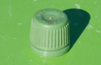 JEEP GRAND CHEROKEE 02-04 FUEL VAPOR CANISTER TEST PORT CAP 53013636AD OEM V8 - Image 1 of 4