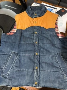 RM Williams 'Pelton' Men's Longhorn Vest in Indigo/Sand - Picture 1 of 4