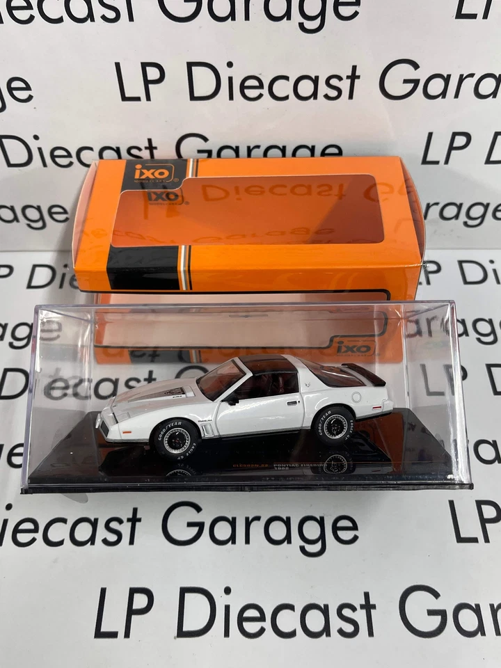 IXO 型号 1982 庞蒂亚克 Firebird 白色 1: 43 压铸 — 第 1/1 张图片