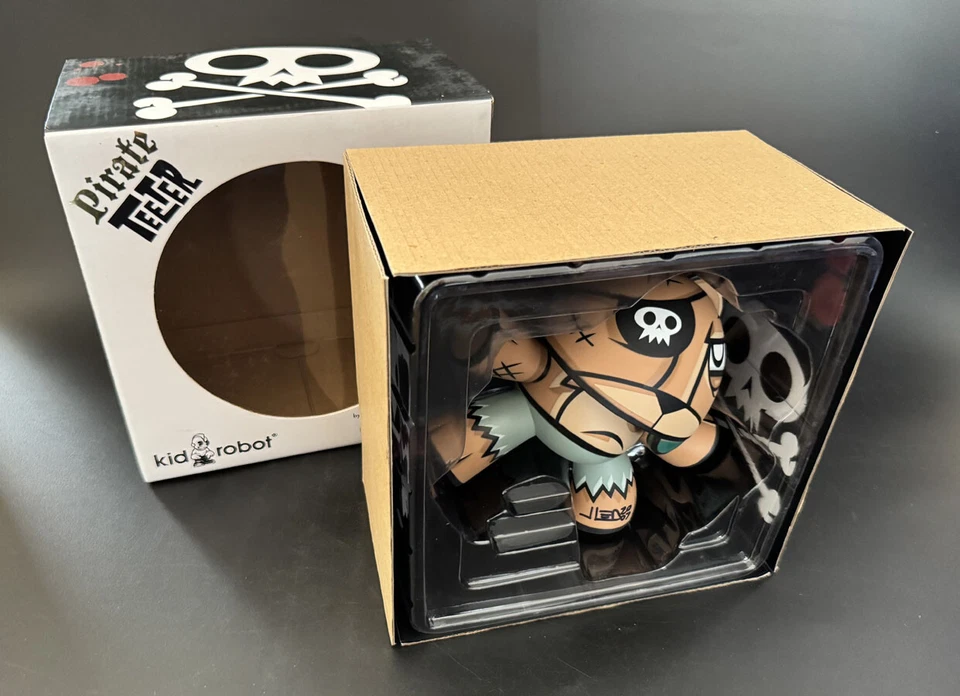 Joe Ledbetter JLED SIGNED 2007 6" Pirate Teeter LE 700 AUTOGRAPHED Kidrobot MIB - Image 1 of 4