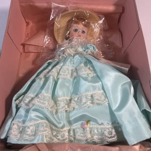 💙 Muñeca Madame Alexander 11" 🌸🍃Iris🍃🌸~ Portrette #1112 años 80~ vestido tlc  - Imagen 1 de 5