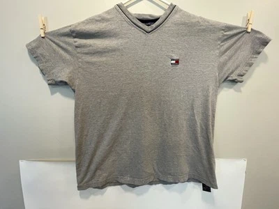 Camiseta de Colección Thrashed Y2K Tommy Hilfiger Manga Corta Cuello en V L 100% Algodón Foto 1 de 4
