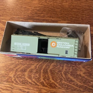 HO Roundhouse Kit #1034 BRITISH COLUMBIA 40' Sliding Door Box Car #4069 - Picture 1 of 5
