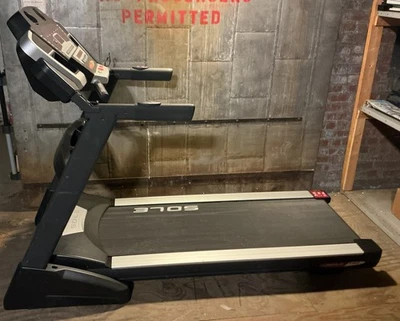 Sole F80 2011 折叠跑步机本地皮卡 19601 年 — 第 1/4 张图片