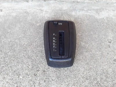 Volvo 240 1993 cubierta de palanca de cambios automática Foto 1 de 3