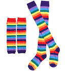 Ensemble de chaussettes hautes à rayures arc-en-ciel colorées et de chauffe-bras sans doigts