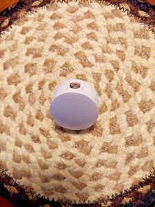 2 X Mini LED Plug-In Night Light, Dusk to Dawn Sensor, Warm White Ambient Light - Picture 1 of 8