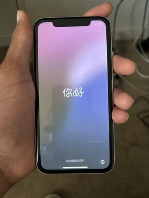 Apple I phone XR - 64GB - Image 1 of 2