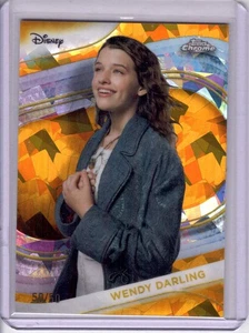 2025 Topps Chrome Disney Sapphire Wendy Darling Gold 50/50 #156 - Bild 1 von 2
