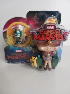 Hot Toys 2018 VIP Christmas Gift Cosbaby Avengers Movbi & Captain Marvel Set - Picture 1 of 4