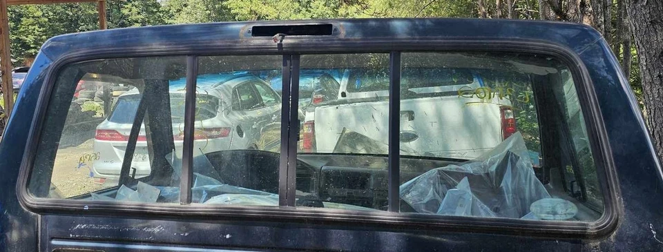 Conjunto de vidrio trasero deslizante original OEM 80-96 Ford F-150 F-250 F-350 Foto 1 de 2