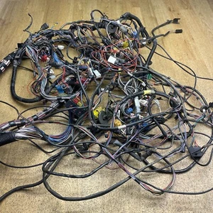 RANGE ROVER CLASSIC 3.9 EFI WIRING LOOM - Picture 1 of 8