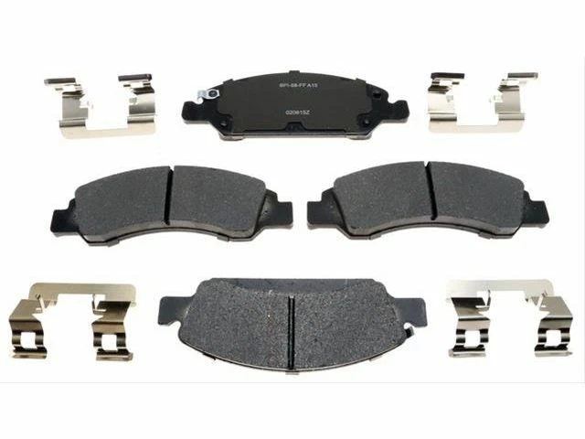 Front Brake Pad Set For 2005-2008 GMC Sierra 1500 2007 2006 Q696NX - Image 1 of 1