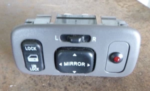 Toyota Corolla AE112 10/98-11/01 Mirror and Central Locking Switch (A) - Picture 1 of 3