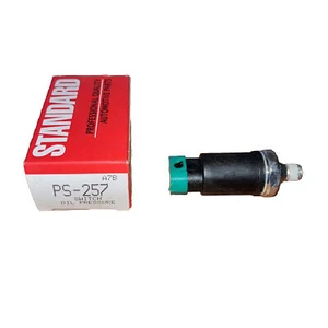 Oil Press Sender for Gauge Standard Motor Products PS257 In Box - Picture 1 of 5