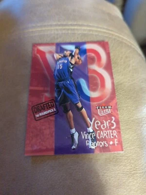 2000-01 Fleer Ultra Basketball Year Three Vince Carter 9 YT - Image 1 of 2
