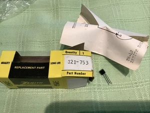 Zenith OEM Part 121-753 Transistor - Picture 1 of 3