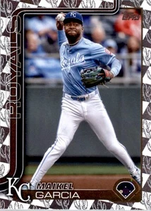 2025 Topps Silver Cactus Maikel Garcia Kansas City Royals #135 - Imagen 1 de 2