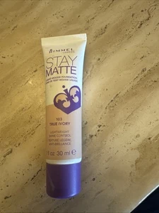 Rimmel London Stay Matte Liquid Mousse Foundation in True Ivory - Picture 1 of 2