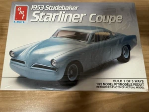 Kit modelo plástico AMT Ertl 1953 Studebaker Starliner cupé 1/25 #6955 sellado - Imagen 1 de 3