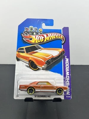 Oldsmobile 442 naranja #101 Hot Wheels 2012 Mainline HW Showroom Muscle Mania '67 Foto 1 de 4