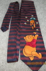 Winnie Puuh Krawatte, hat Silhouetten von Pooh überall auf der Krawatte, siehe Bilder!!!!! - Bild 1 von 4
