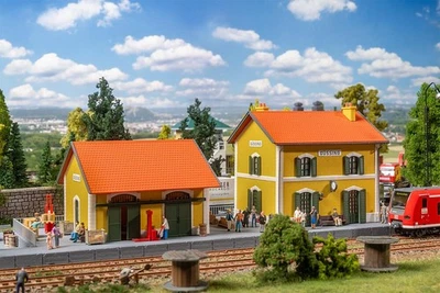 FALLER 110154 Scala HO Stazione di Gussing (adatta allo stile italiano) - Immagine 1 di 4