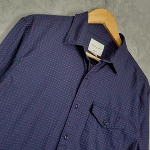 Camisa de manga larga con botones azul marino calce clásico mediano American Eagle para hombre - Imagen 1 de 12