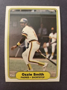 1982 Fleer #582 Ozzie Smith San Diego Padres - Picture 1 of 2