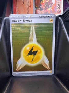 Basic Lightning Energy SVE 020 modello olografico - Foto 1 di 1