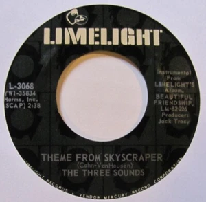 (45) (Hear) The Three Sounds - "Theme From Skyscraper" / "Hot-Cha" - Jazz (1965) - Picture 1 of 2