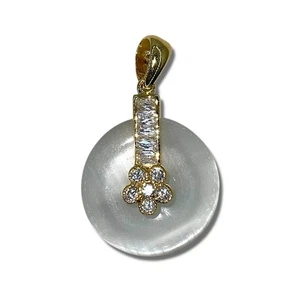 Dije colgante redondo de jadeíta blanca chapado en oro de 14K - plata de ley 925 VVSD - Imagen 1 de 7