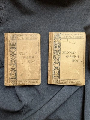 First and Second Spanish Books - (1911/1903) Castilian - Image 1 of 4