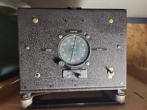 Vintage Funkkompass im stoßdämpfenden Koffer ungetestet - Bild 1 von 11